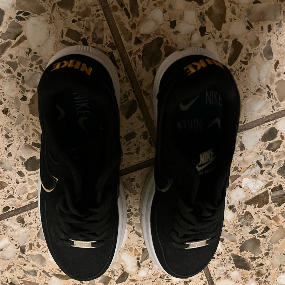Nike sneakers brand new size EU38